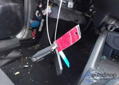 2025 Kia K4 Lxs z USA, uszkodzony, nr VIN 3KPFT4DE8SE027438